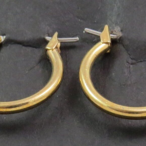 6 Pair Gold and Silver Tone Hoop Earrings - Picture 7 of 7